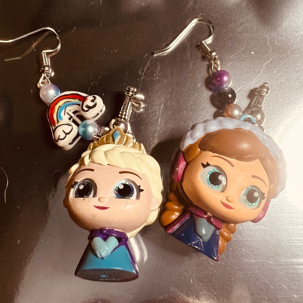 Disney Doorables key chain and earrings